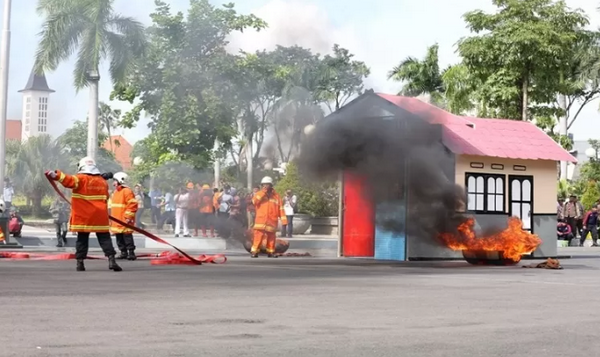 泗水消防救援局呼吁民众回乡前检查电气设备预防火灾