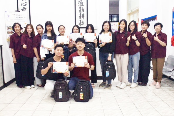 泗水中中华语学习中心举办2026年写汉字比赛颁奖活动350余名学员踊跃参赛 56名学员脱颖而出
